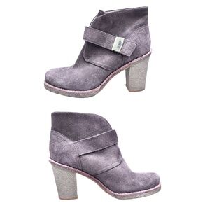 UGG BRIENNE SUEDE ANKLE BOOTIES TAUPE/LIGHT BROWN